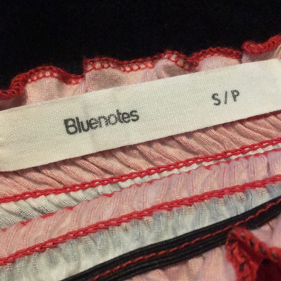 Off the shoulder t-shirt - Picture 3 of 3